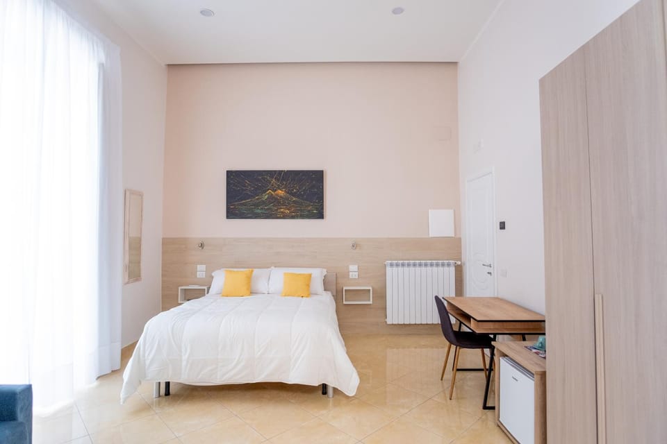 Leone Suites Toledo Bed and Breakfast in Naples