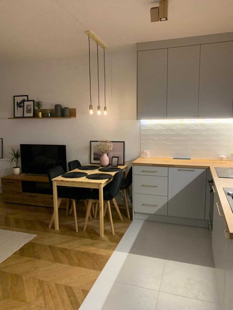 Forest Apart I Apartment in Warsaw