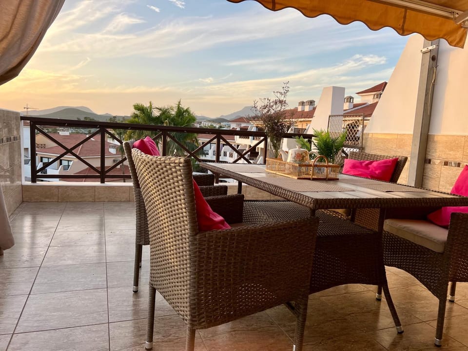 Day, Balcony/Terrace, Dining area, Sea view