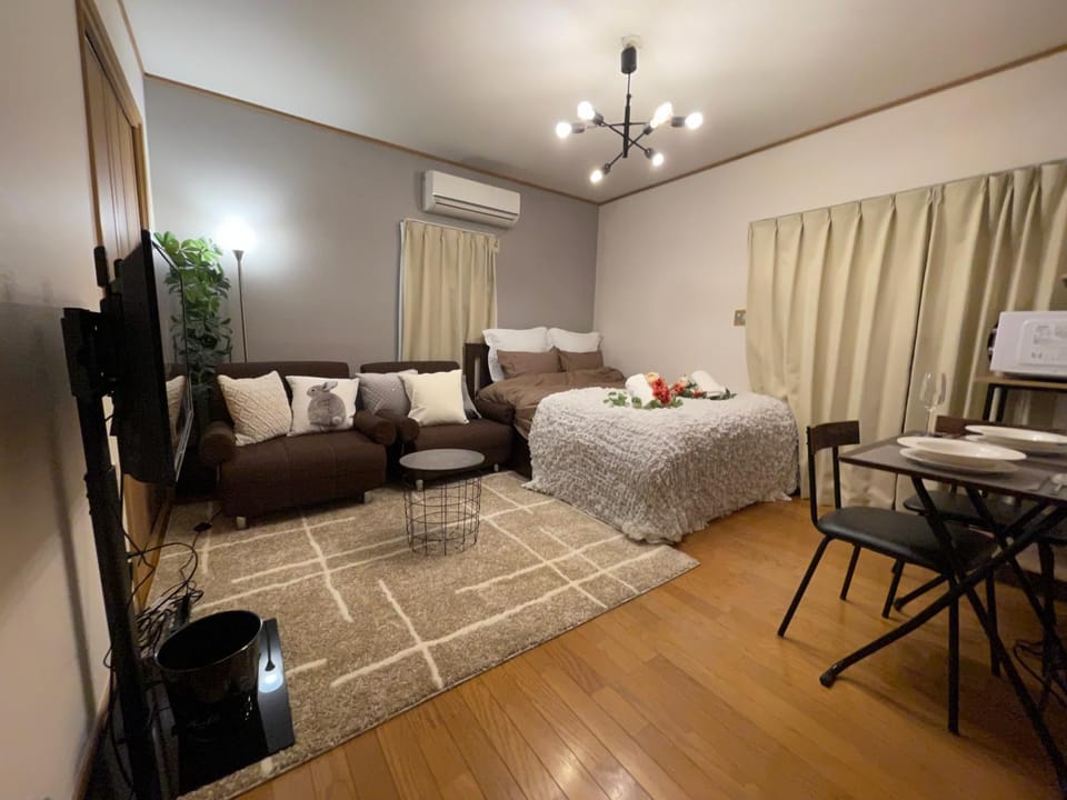 Best Shinjuku Modern Full-furnished Apartment1 ONLY 2min to Shinjuku by Train Apartment in Shibuya