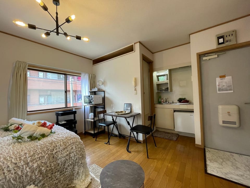 Best Shinjuku Modern Full-furnished Apartment1 ONLY 2min to Shinjuku by Train Apartment in Shibuya