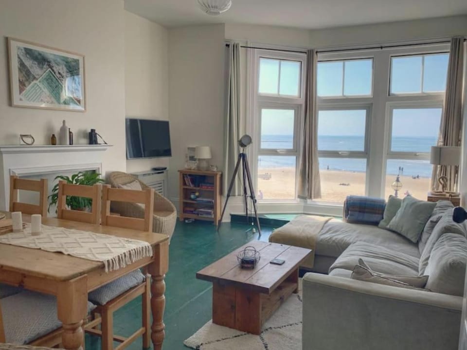 Living room, Photo of the whole room, Seating area, Sea view, Sea view