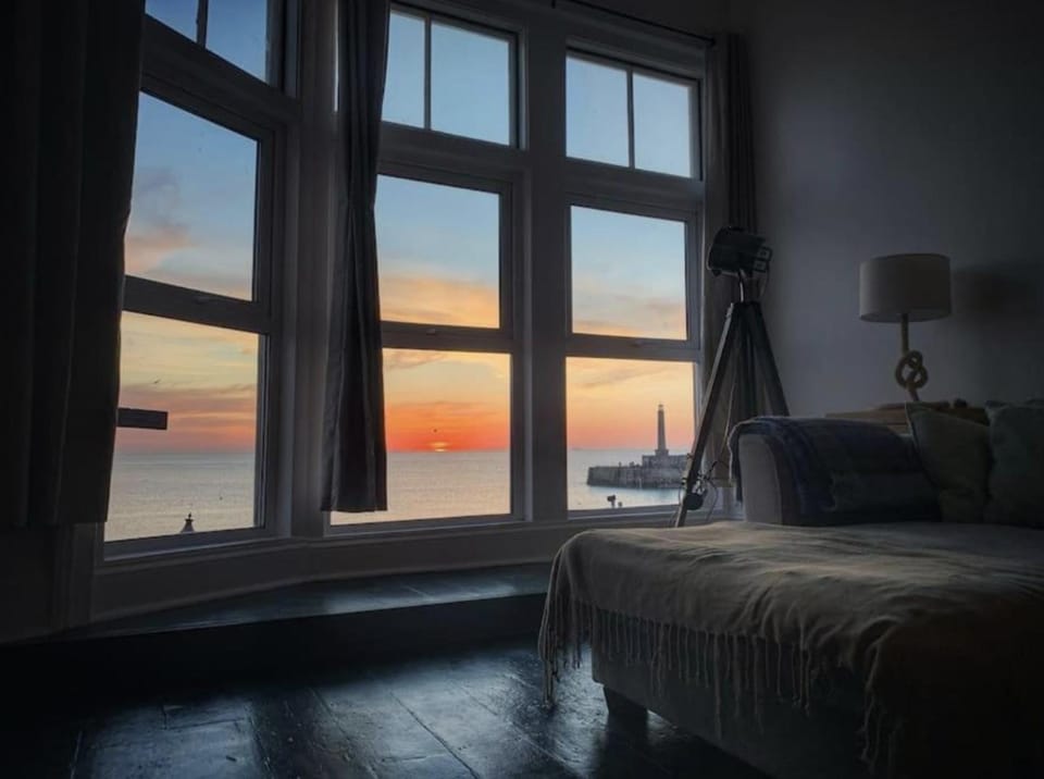 Living room, Seating area, Sea view, Sunset