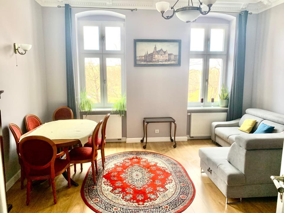 Bed, Living room, Seating area, Quiet street view, ATM, locker
