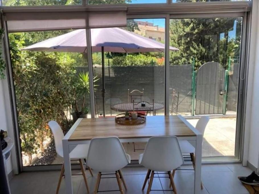 Joli appartement climatisé proche plage et port Apartment in Sanary-sur-Mer