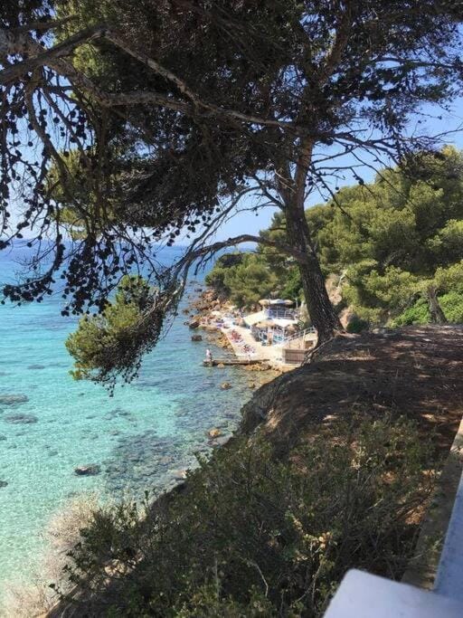 Joli appartement climatisé proche plage et port Apartment in Sanary-sur-Mer