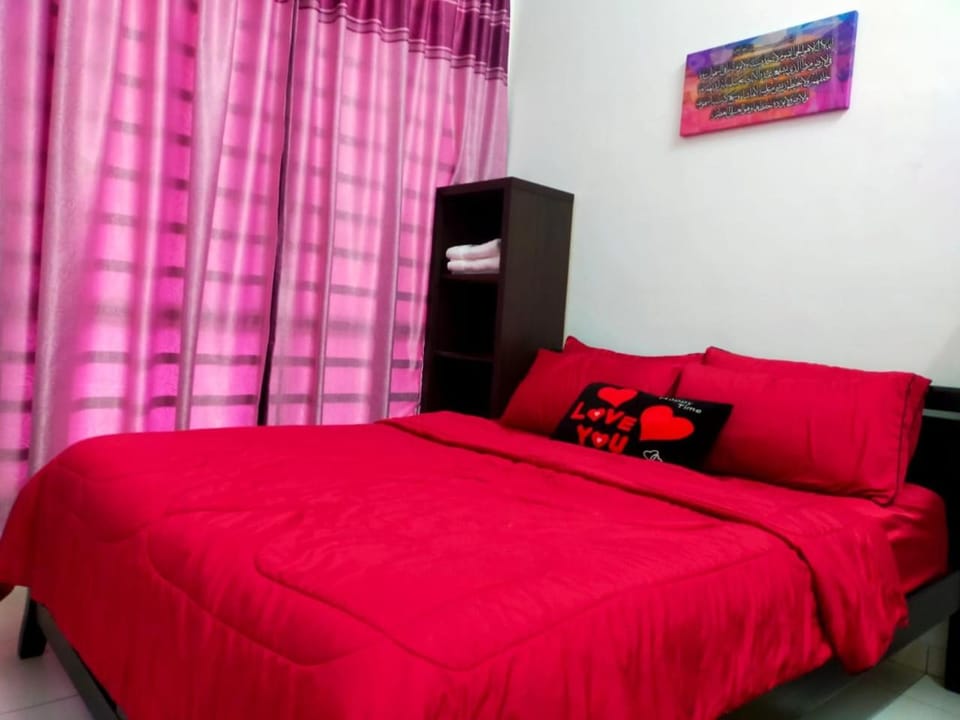 Game Room, Bathroom, Bedroom
