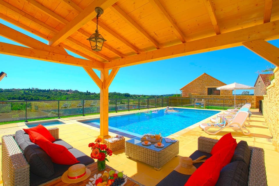 Pool view, Swimming pool