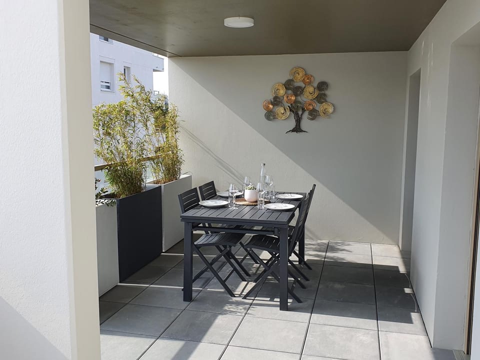 Balcony/Terrace, Dining area