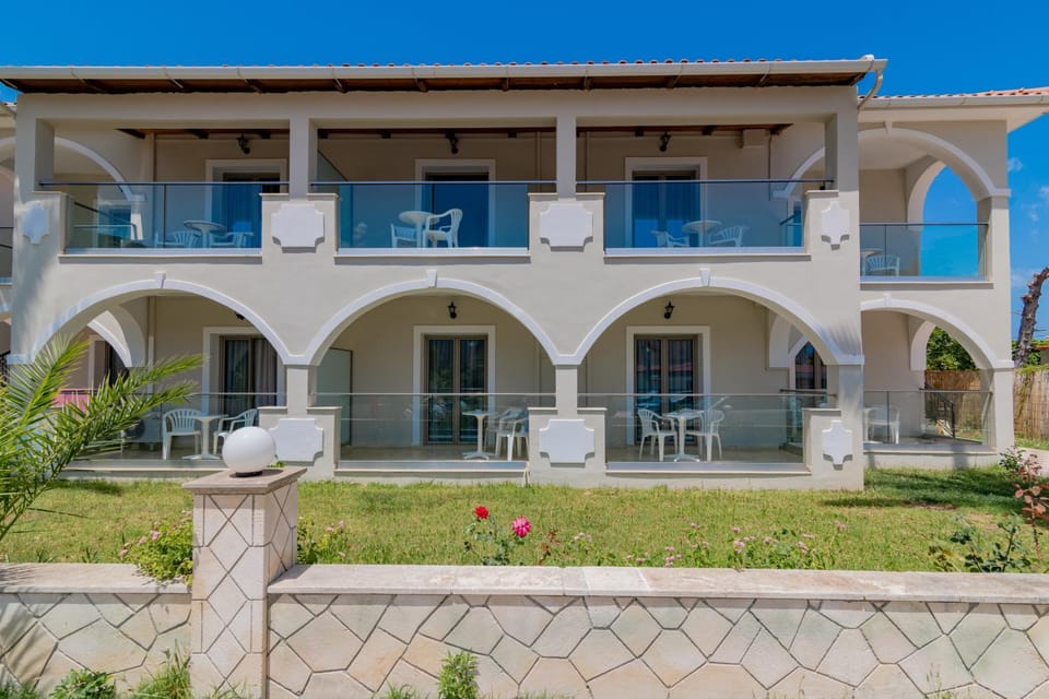 Property building, Garden, Garden view