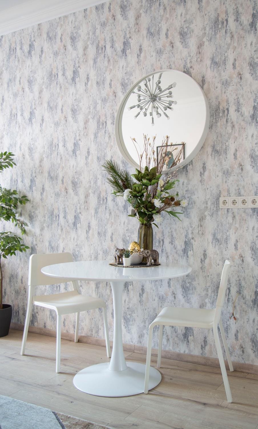 Decorative detail, Dining area