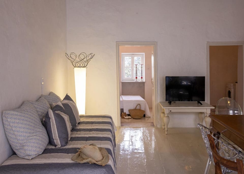 Platanos Cycladic house House in Decentralized Administration of the Aegean