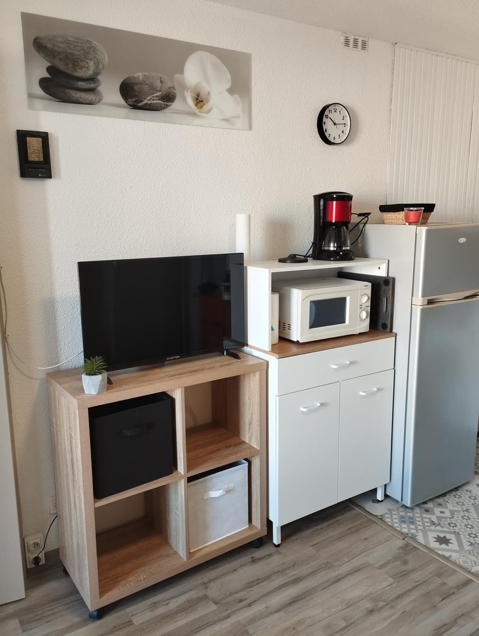 TV and multimedia, Kitchen or kitchenette
