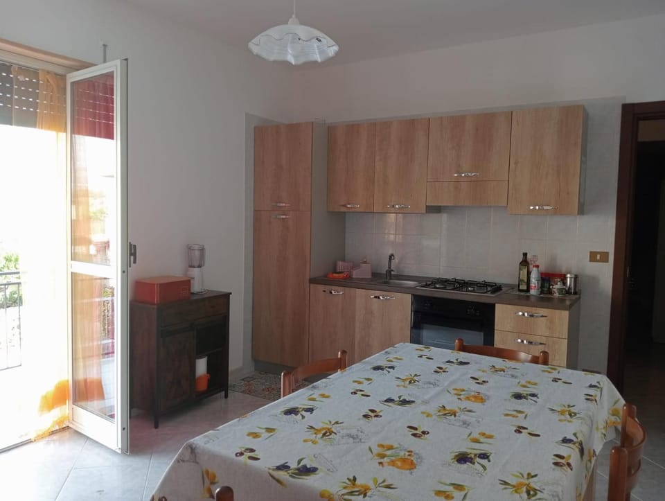 casa LULU due minuti dal mare Apartment in Calabria