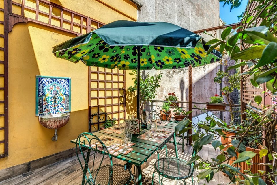 Patio, Balcony/Terrace