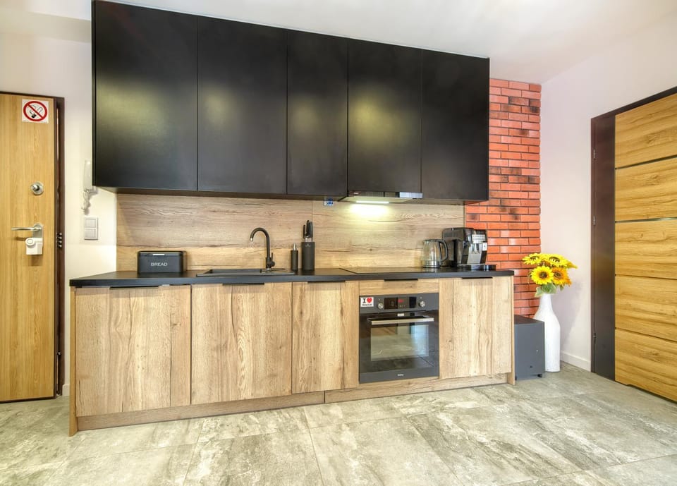 Coffee/tea facilities, Kitchen or kitchenette, minibar, pet friendly, stove