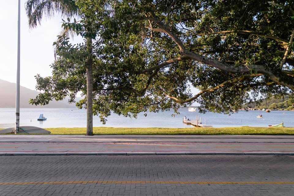 Neighbourhood, Natural landscape, Lake view
