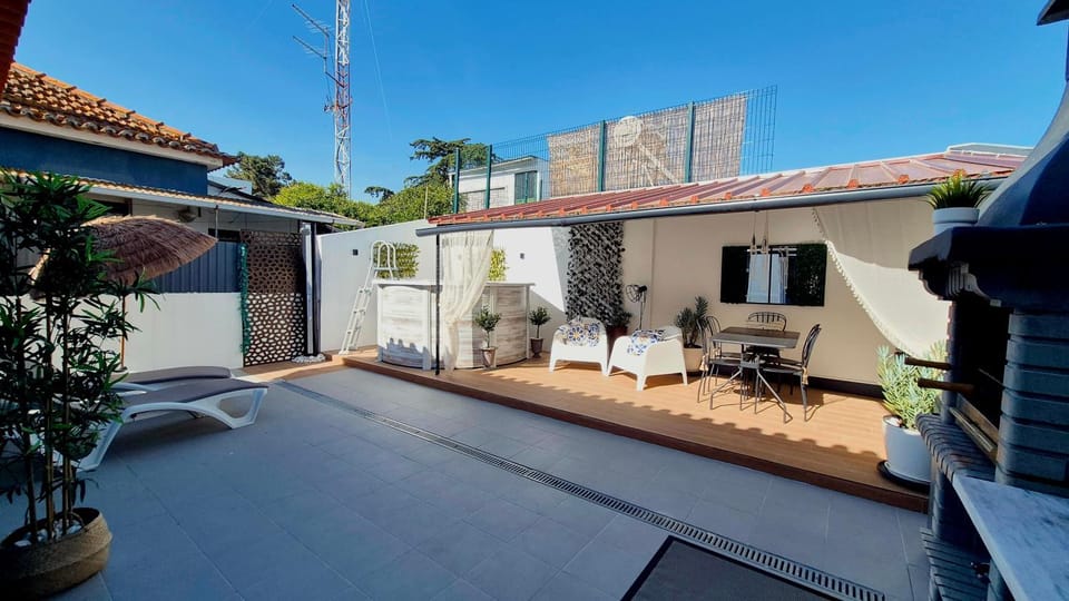 Balcony/Terrace, Swimming pool
