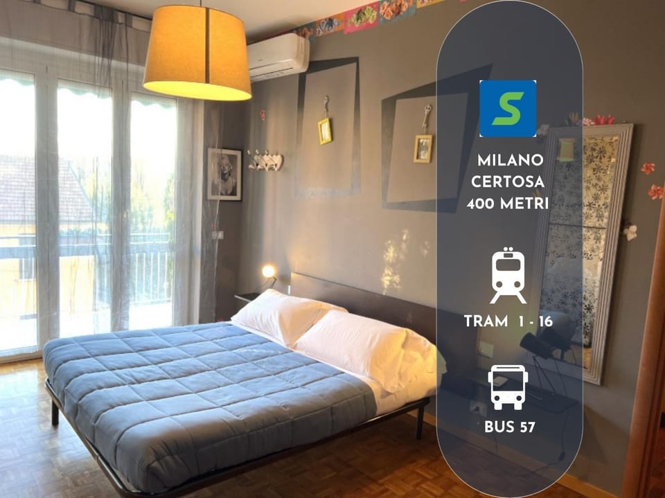 Bed, Photo of the whole room, Bedroom, Text overlay