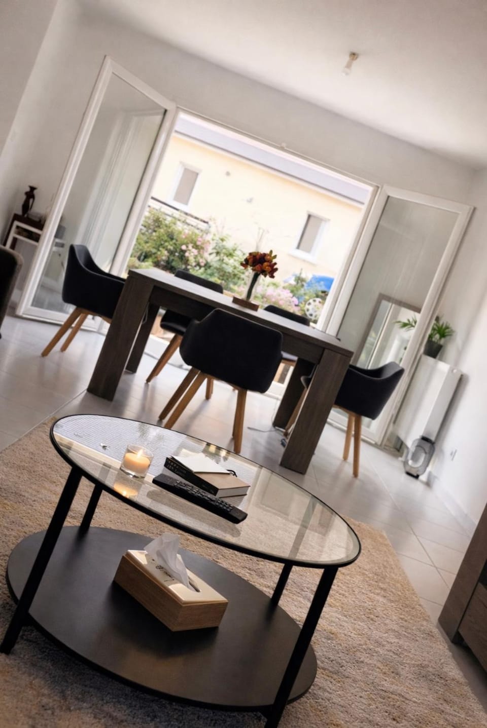 Living room, Seating area, Dining area