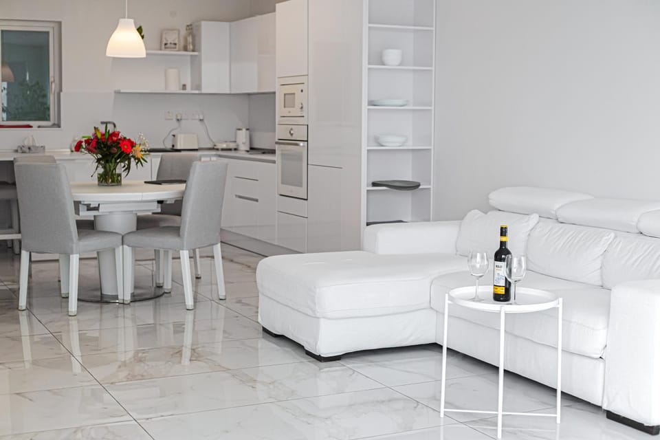 Kitchen or kitchenette, Living room, Diving, kitchen, kitchen
