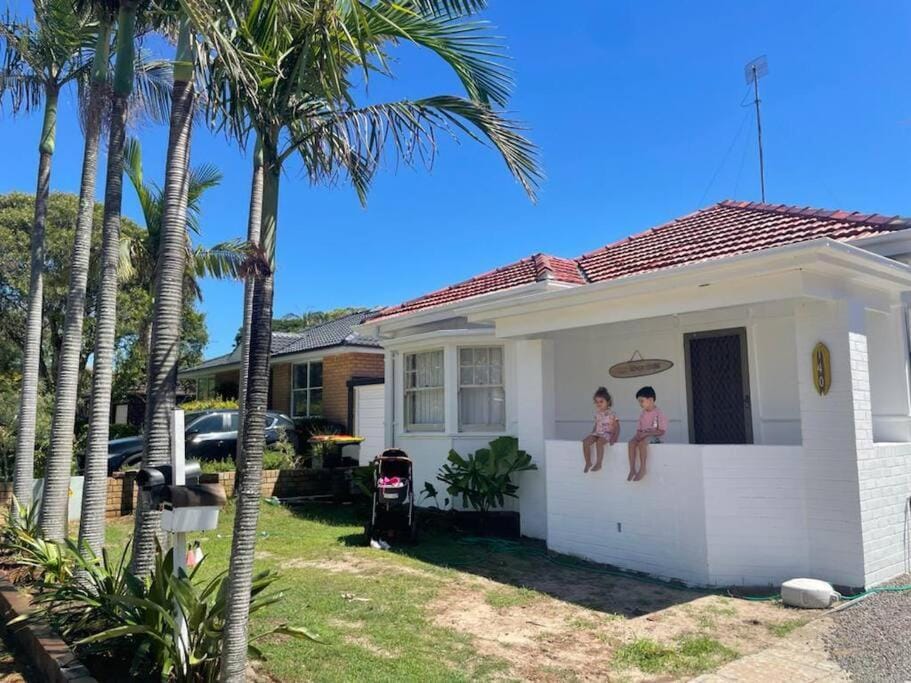 Beach shack! House in Sydney