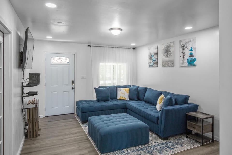Four Bedroom Home Near Hartsfield Jackson Airport House in Riverdale
