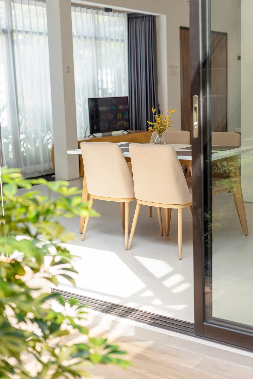 Communal lounge/ TV room, Dining area