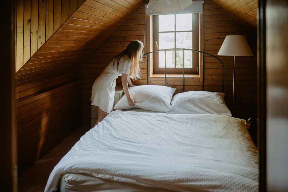 Bed, Photo of the whole room, Bedroom