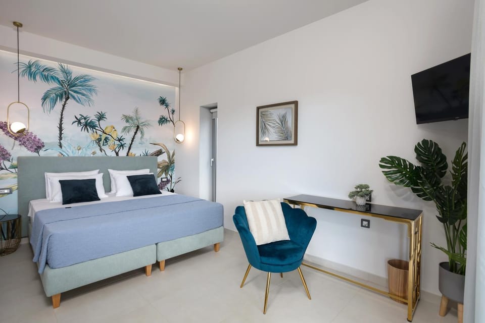Photo of the whole room, Bedroom