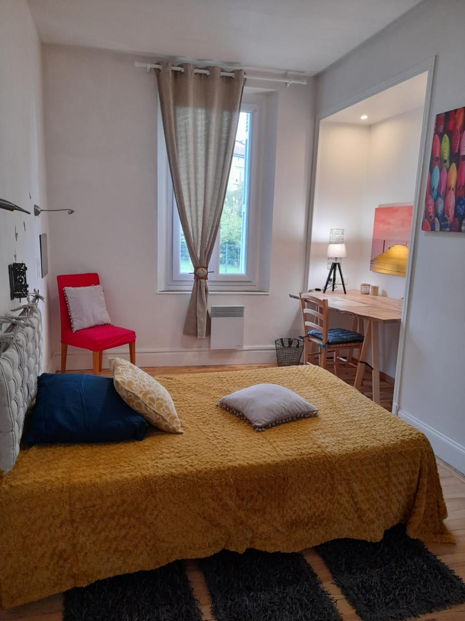 Pamiers gare - 2 Appartements à louer ou Chambre parentale indépendante Bed and Breakfast in Pamiers