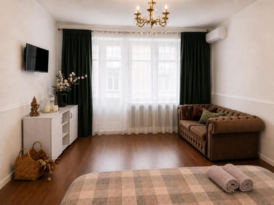TV and multimedia, air conditioner