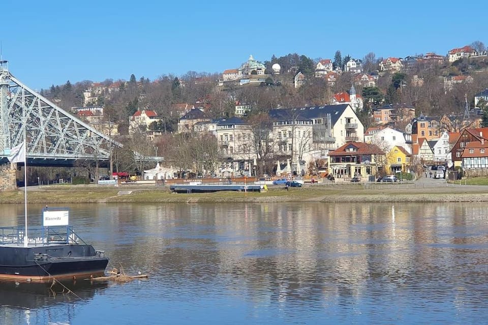 Nearby landmark, Natural landscape, City view, River view