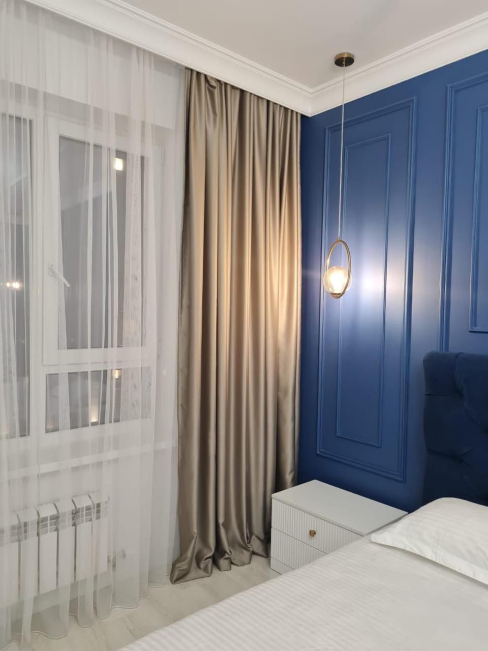 Bed, Bedroom, wardrobe, air conditioner