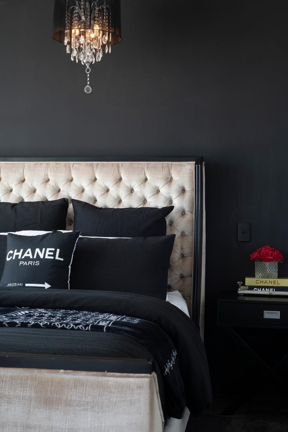 Couture Comfort - Luxe Chanel Themed Apartment Apartment in Gold Coast