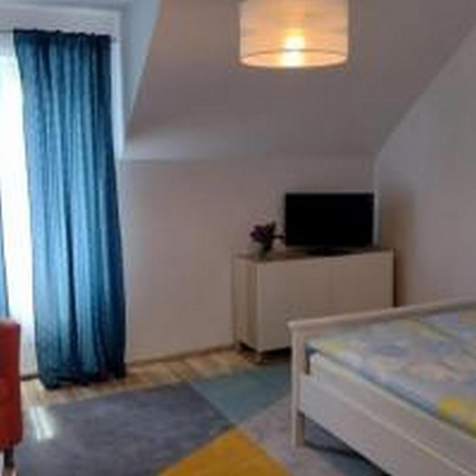 TV and multimedia, Bedroom