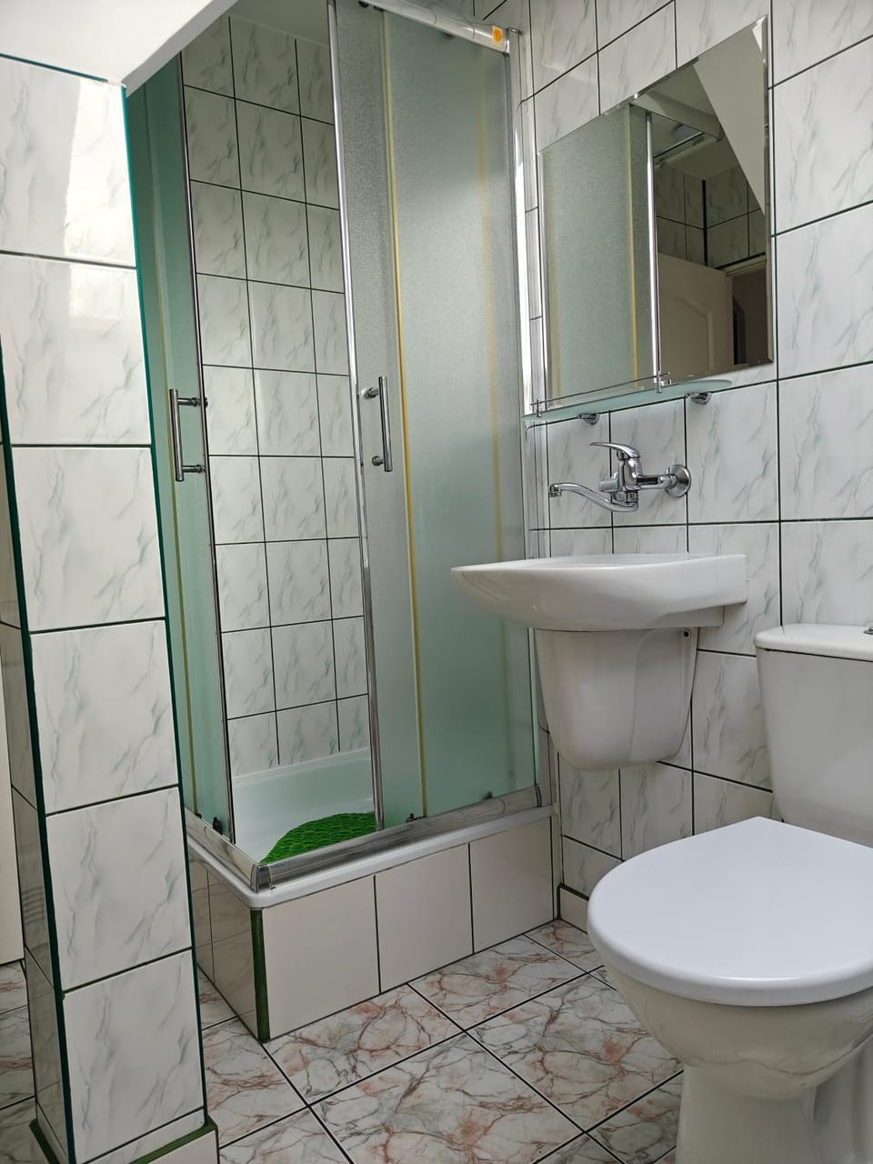 Shower, Toilet, Bathroom
