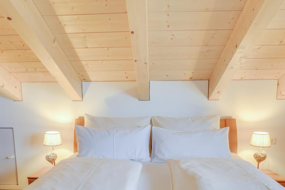 Property building, Living room, Bedroom