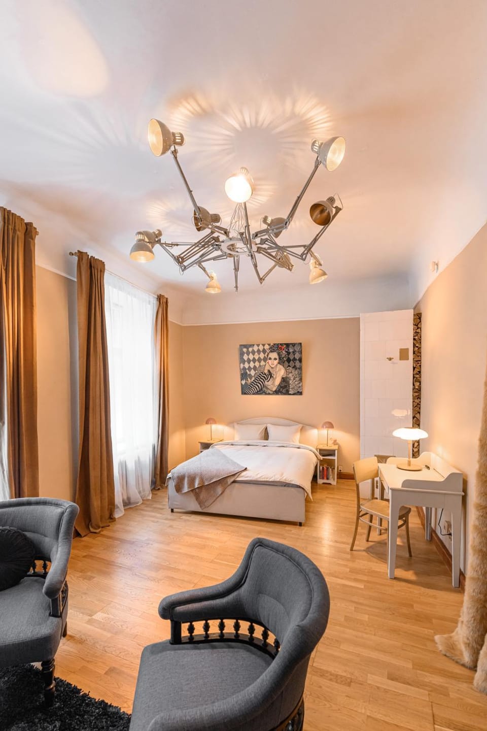 Bed, Living room, Photo of the whole room, Bedroom