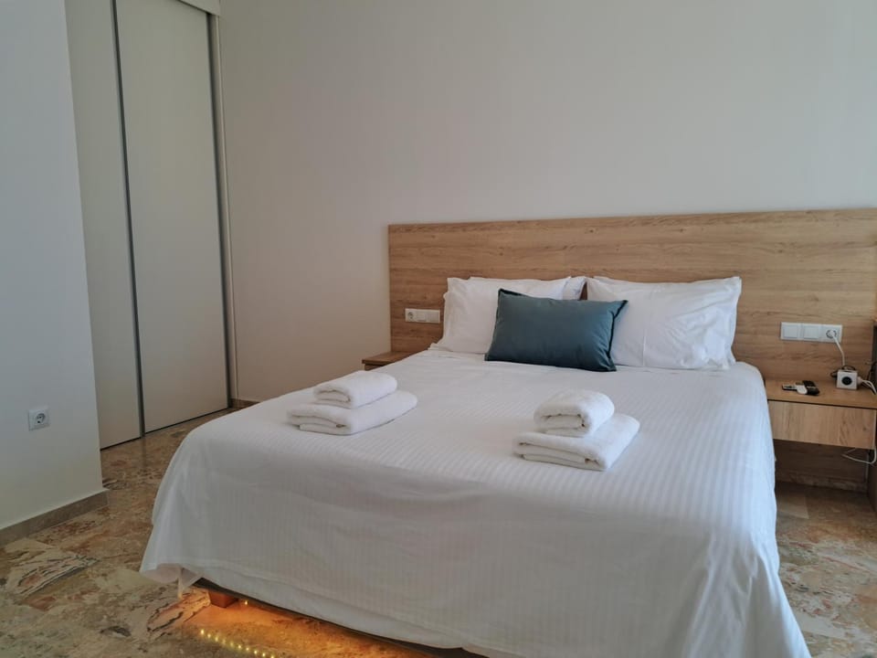 Bed, Bedroom, wardrobe
