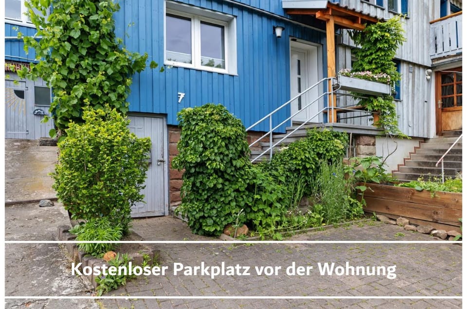 Property building, Spring, Day, Neighbourhood, Street view, Area and facilities, Parking