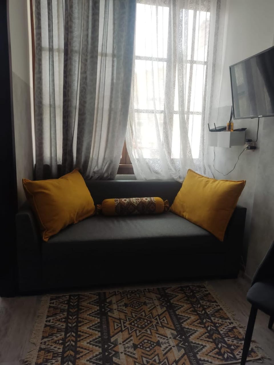 TV and multimedia, Seating area