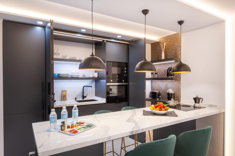 Coffee/tea facilities, Kitchen or kitchenette, Dining area, minibar, pet friendly, stove, toaster