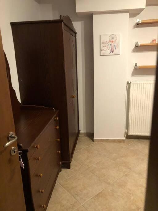 Bedroom, wardrobe