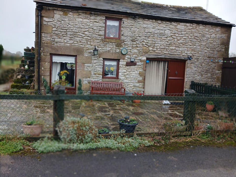 Old Coach House Apartment in Derbyshire Dales District