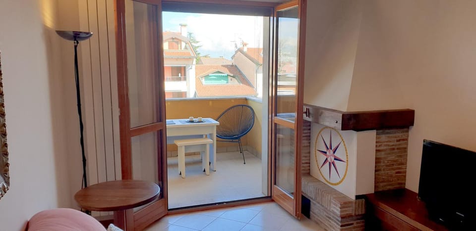 TV and multimedia, Balcony/Terrace, Living room