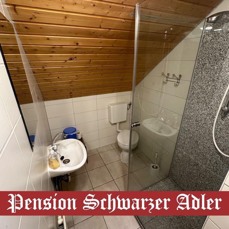 Pension und Monteurzimmer Schwarzer Adler Bed and Breakfast in Saxony-Anhalt, Germany