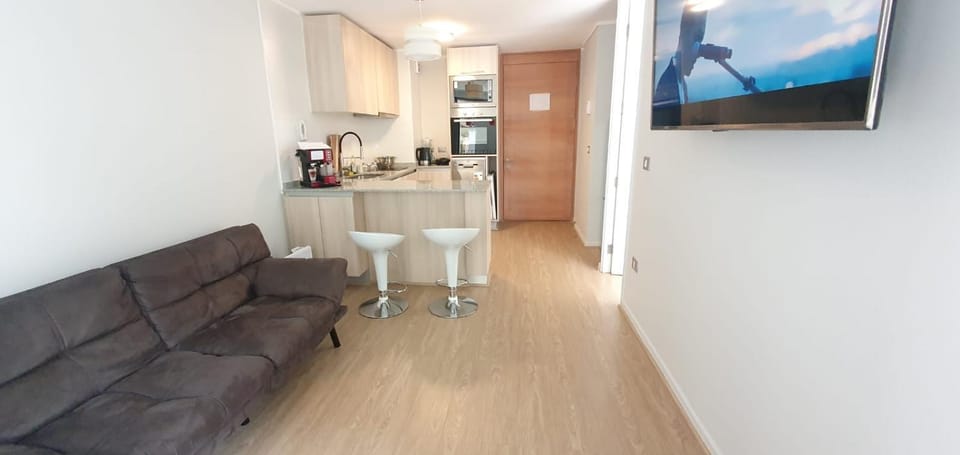 Coffee/tea facilities, Kitchen or kitchenette, Living room, minibar, pet friendly, toaster