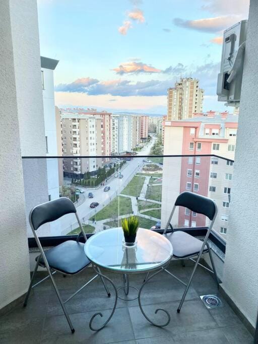 Bright Scandi Apartment Apartment in Skopje