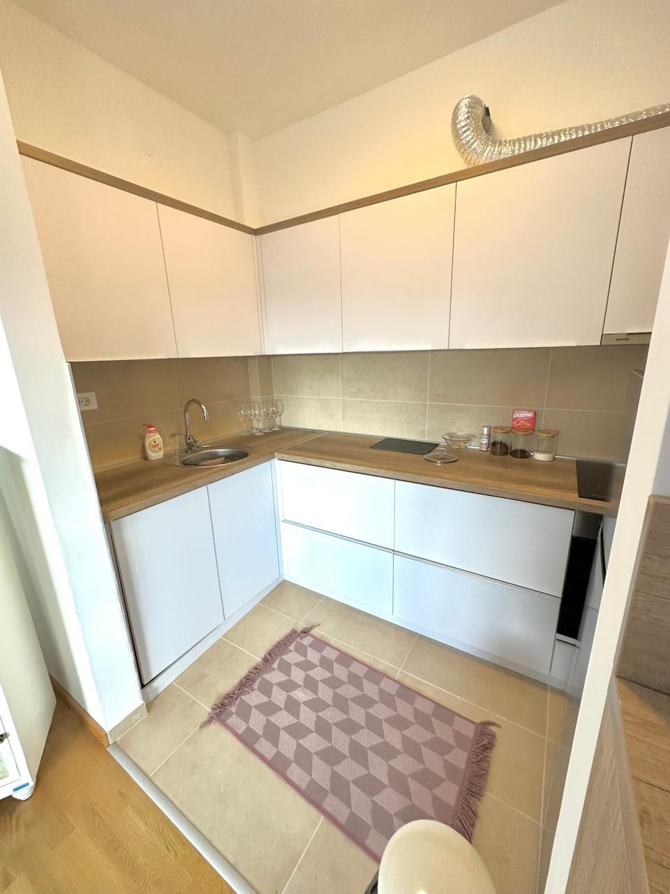 Kitchen or kitchenette, stove